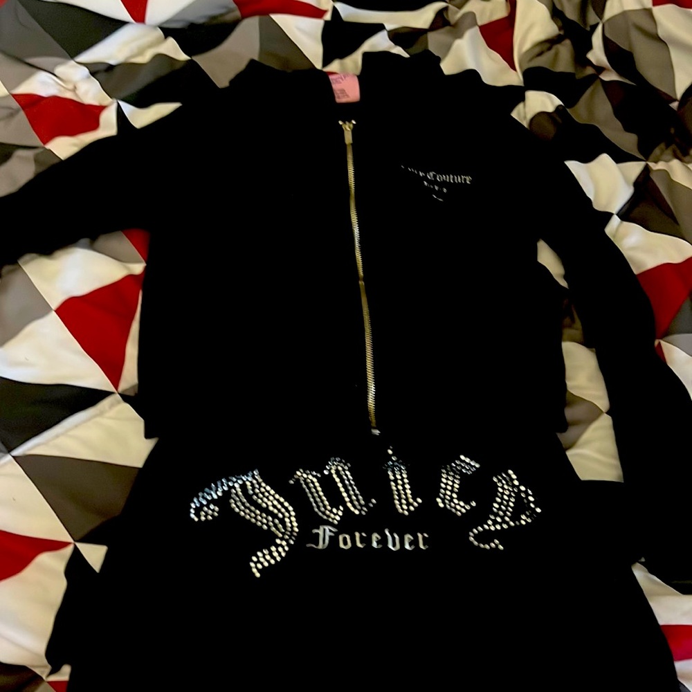 Forever 21 X Juicy two piece jogger set